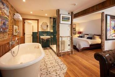 The Crown Inn, Church Enstone