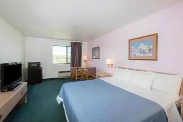 Отель Days Inn Benson