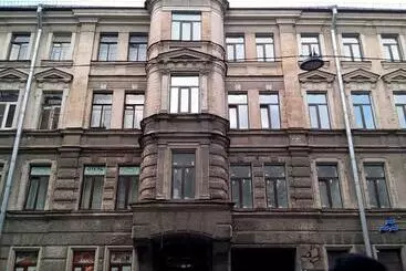 هتل Fabrika