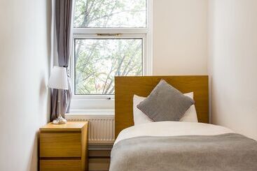 ホテル Broadway Inn