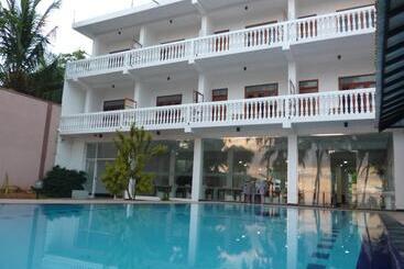 Hotel Ocean View Cottage