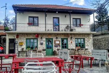 Pensão Marilous Chani