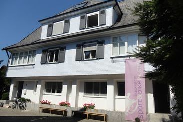 客栈 Blackforest Sport & Bike Appartementhaus