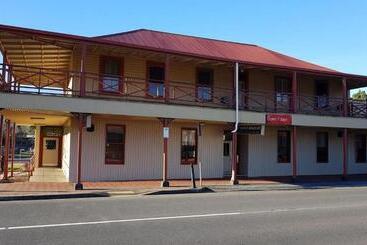 Motel Mt Lyell Motor Inn