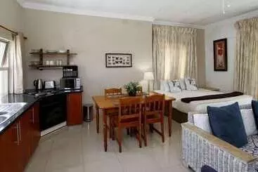 Majatalo Umhlanga Guesthouse