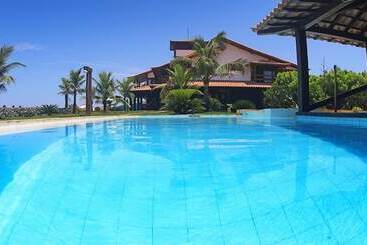 Alberg Oceanica 1000 Beachfront Suites