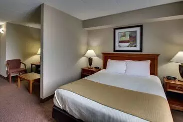 هتل Best Western East Towne Suites