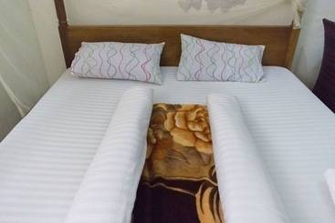 ペンション Kaanos Hope Complex Inn