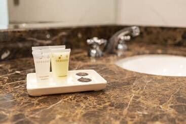 هتل Britania Crystal Collection