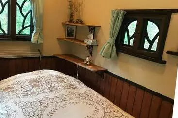 Bed & Breakfast Garden Shed R