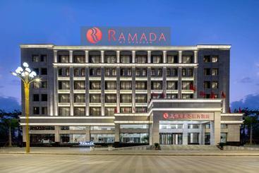 호텔 Ramada By Wyndham Mengzi Suites