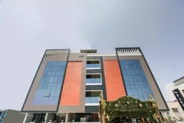 Hotel Capital O 48497 Raksha Grand