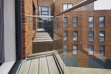 Huoneistohotelli Roomzzz York City