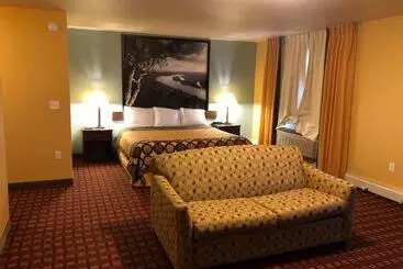 Отель Super 8 By Wyndham Plover Stevens Point Area