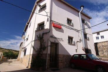 קוטג'' Hostal Casa Martina