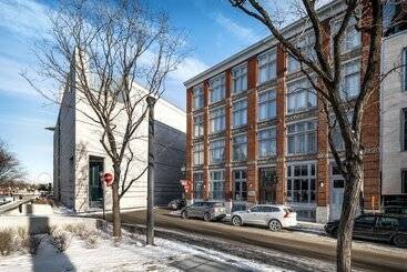 هتل Uville Montreal