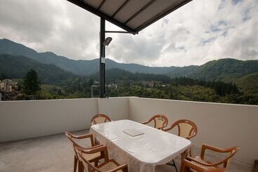 تختخواب و صبحانه Placeofheart