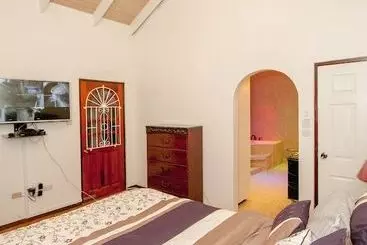 آپارتمان‌های توریست‌ها Orchid Palace Villa