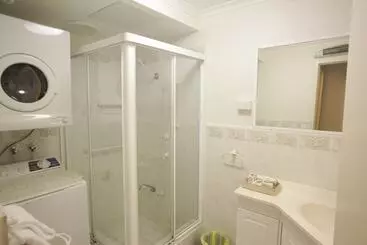 ツーリストアパートメント Beachfront Shoal Bay