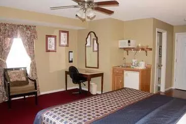 בית מלון כפרי Four Seasons Country Inn