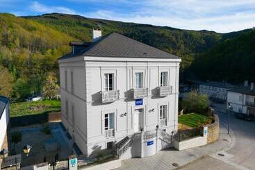 Hotelli Alda Triacastela