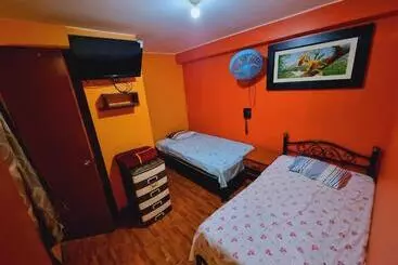 هتل Hostal Refugio S