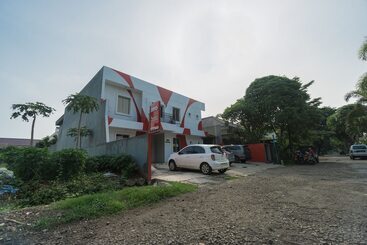 Hotell Oyo 2110 Rotterdam Residence