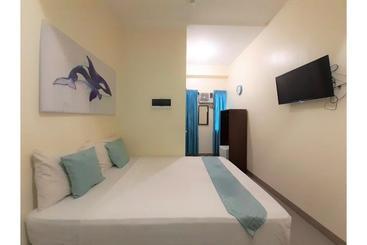 Hotel Rooms At Oyo 442 Ipark