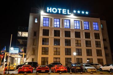 Avenue   Avenue Hotels