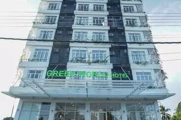 Hotel Green World