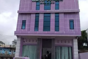 Otel Suite Pakar