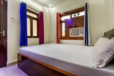 Hotel Spot On 45145 Happy Guest House