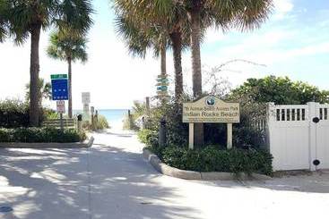 Turistlägenheter Gulfside Villas 11