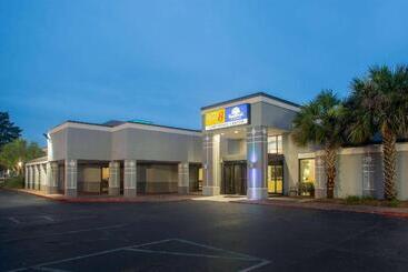 Hotell Days Inn By Wyndham Mobile I65