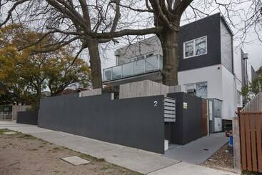 شقق خاصة سياحية Heart Of Highett Apartment By Ready Set Host