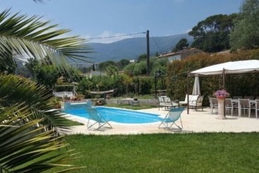 ツーリストアパートメント Côte Azur Dans Le Paradis