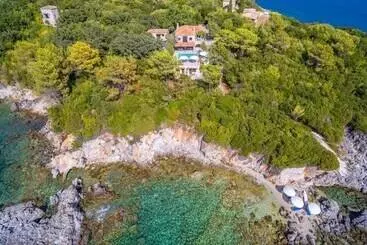 Turista apartmanok 580m² Homm Luxurious Seaside Residence In Syvota, 14 Ppl