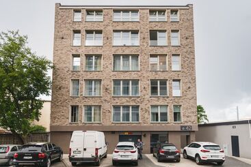 Huoneisto Barbakan Residence Old Town