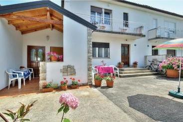 דירות לתיירים Apartments Sunce