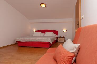 آپارتمان‌های توریست‌ها Old Town Experience