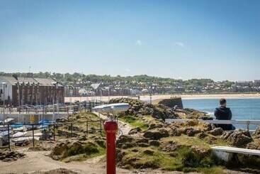 Turistihuoneistot Tensea  Charming 3 Bed Apartment In North Berwick