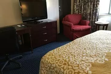 酒店 Days Inn By Wyndham Berlin Meriden