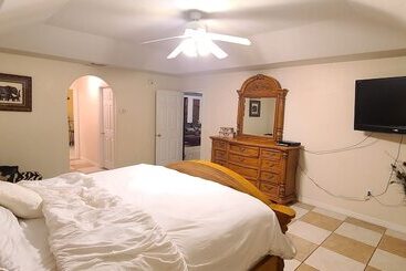 Жильё для туристов Beautiful Vacation Home Cbc Farms