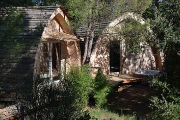 کلبه Cabanons Jour & Nuit