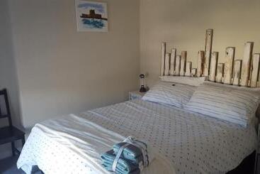 ツーリストアパートメント The Tramway House