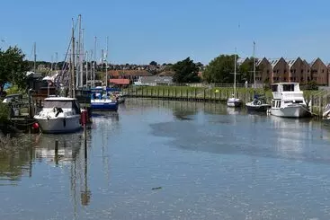 コテージ Waterside