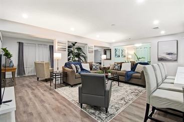 بيت ريفى Comfortable Luxurious Home With Hot Tub, Near The Beach