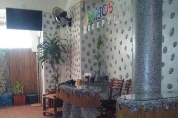 فندق Amigos Beach Resort