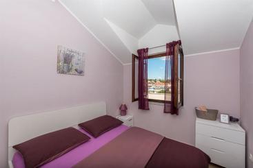 ツーリストアパートメント Apartment Lavanda