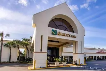 ホテル Quality Inn & Conference Center